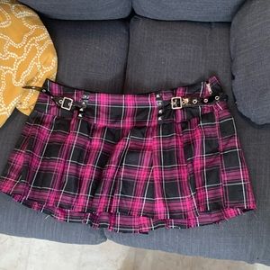 Dollskill Widow 2X Plaid Skirt
